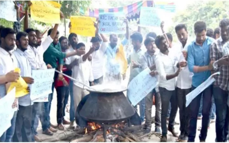 OU students express solidarity with RTC striking employees