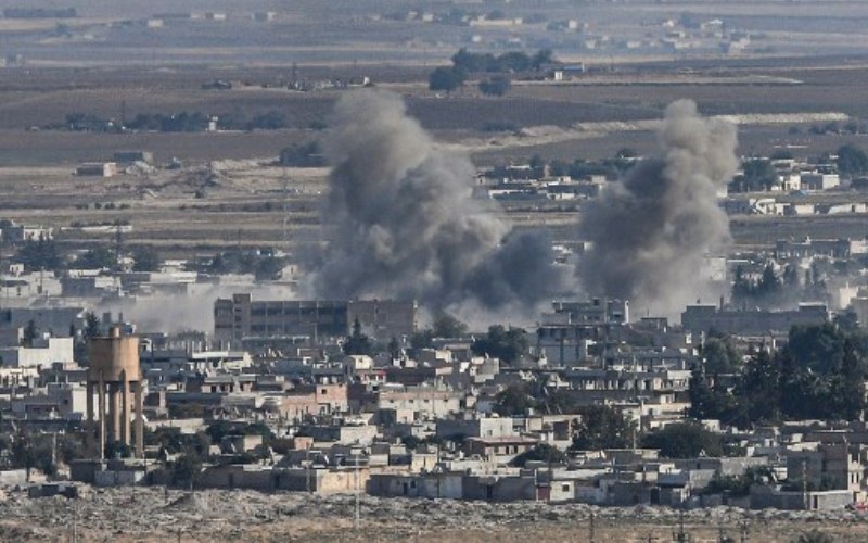 IS families escape Syria camp as Turkey battles Kurds