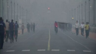 Delhi residents complain as air quality plunges to 'very poor'