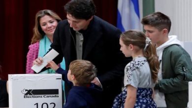 Canadians head to polls