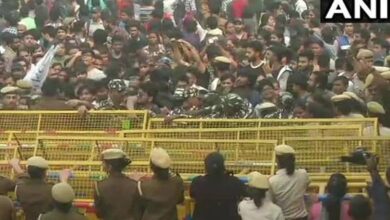 Scuffle between media, JNU students during presser