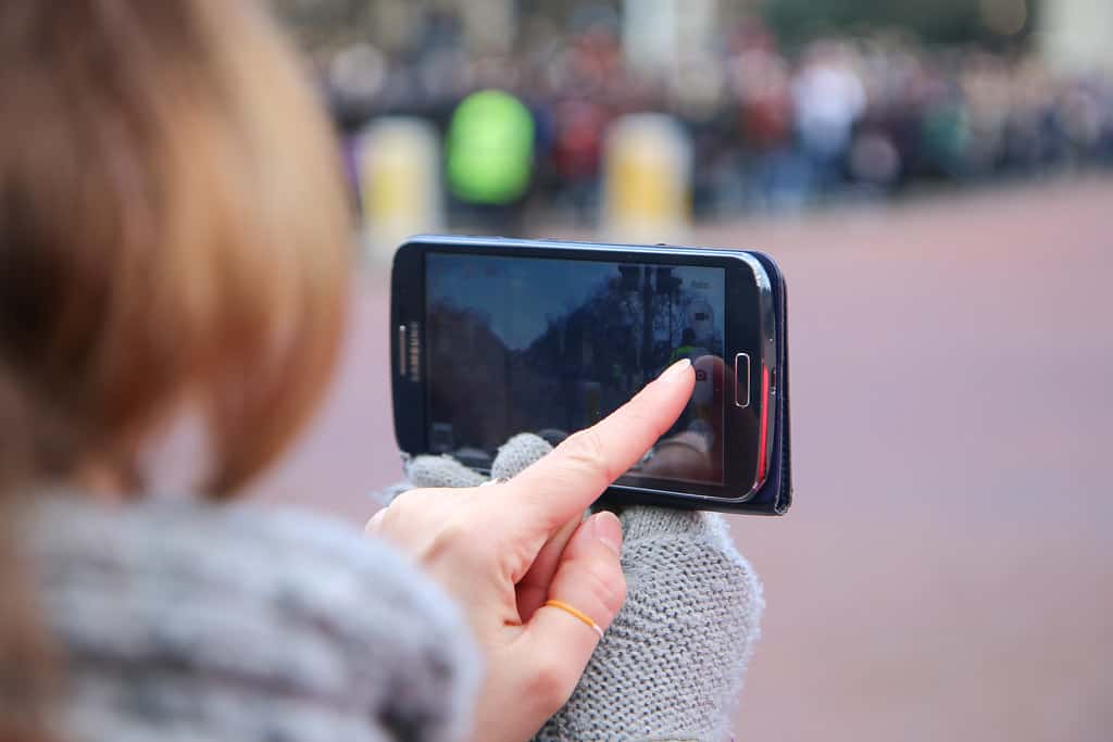 Forget Pegasus, camera on your Android phone can spy on you