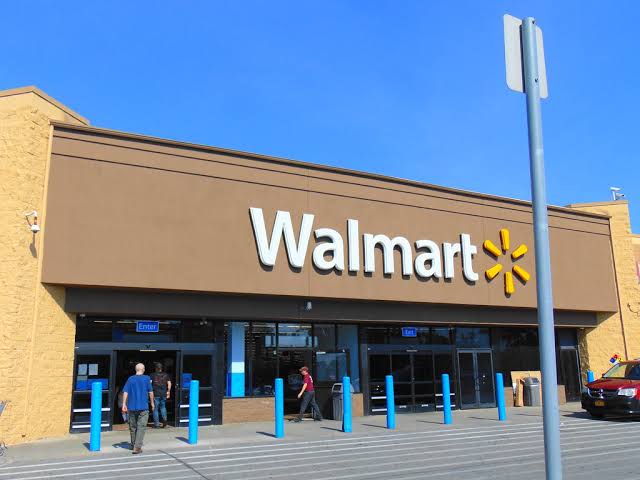 Walmart Q3 earnings surge to $3.3 bn, beating expectations