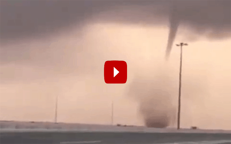 Saudi Arabia: Scary tornadoes hit Jeddah