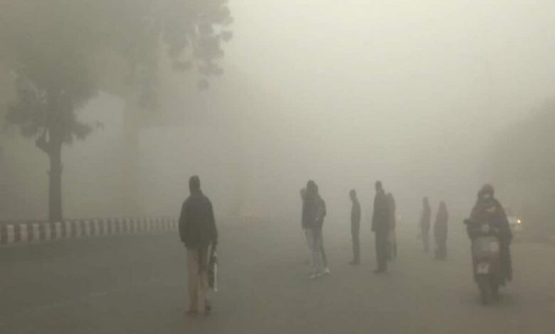 Delhi's AQI slips back to 'poor' levels, cold wave persists