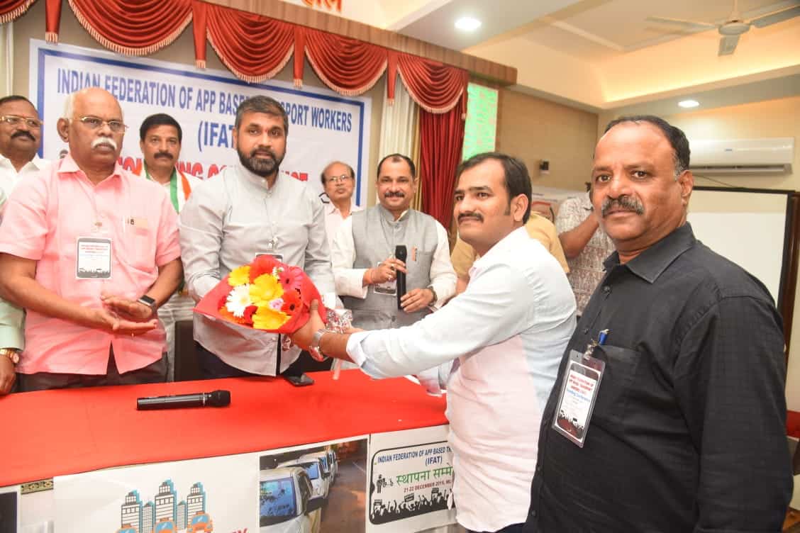 Cab unions form a national federation