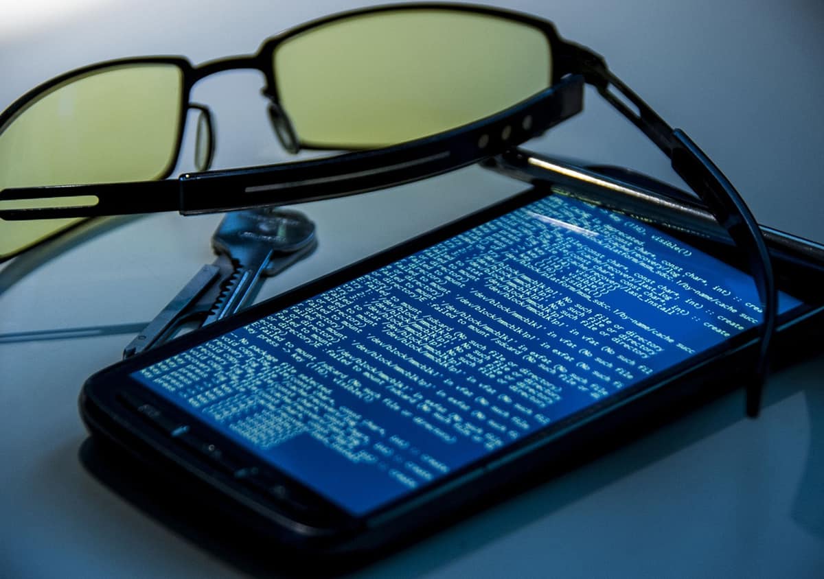 smartphone hacking