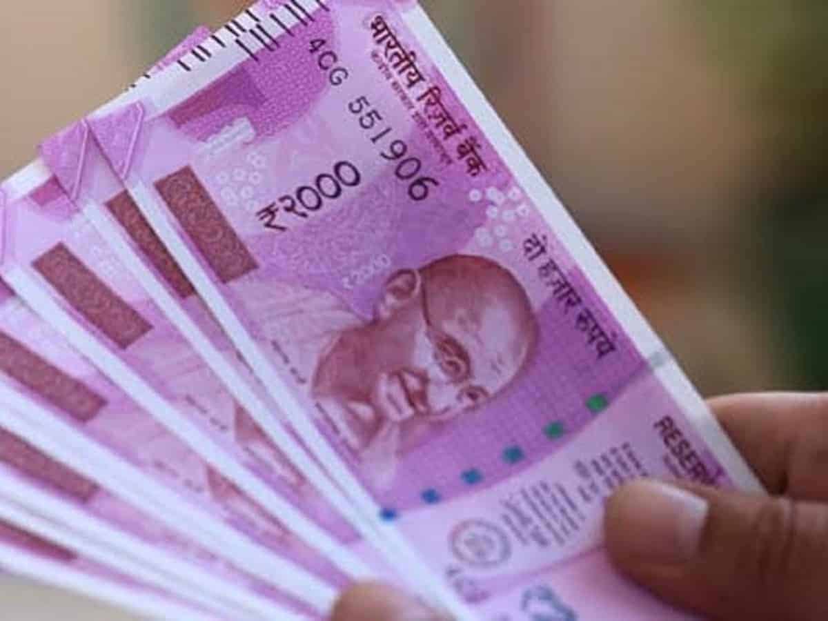 UP banks prepare to meet currency deposit rush