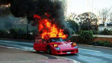 Ferrari F40 catches fire in Monaco