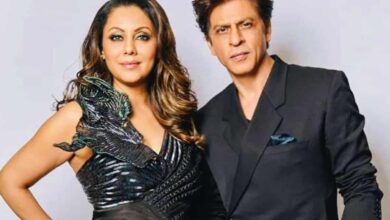 SRK should make DDLJ2: Gauri on Trump mentioning film in speech