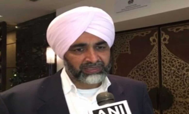 Punjab ex-Finance Minister Badal quits Congress to join BJP