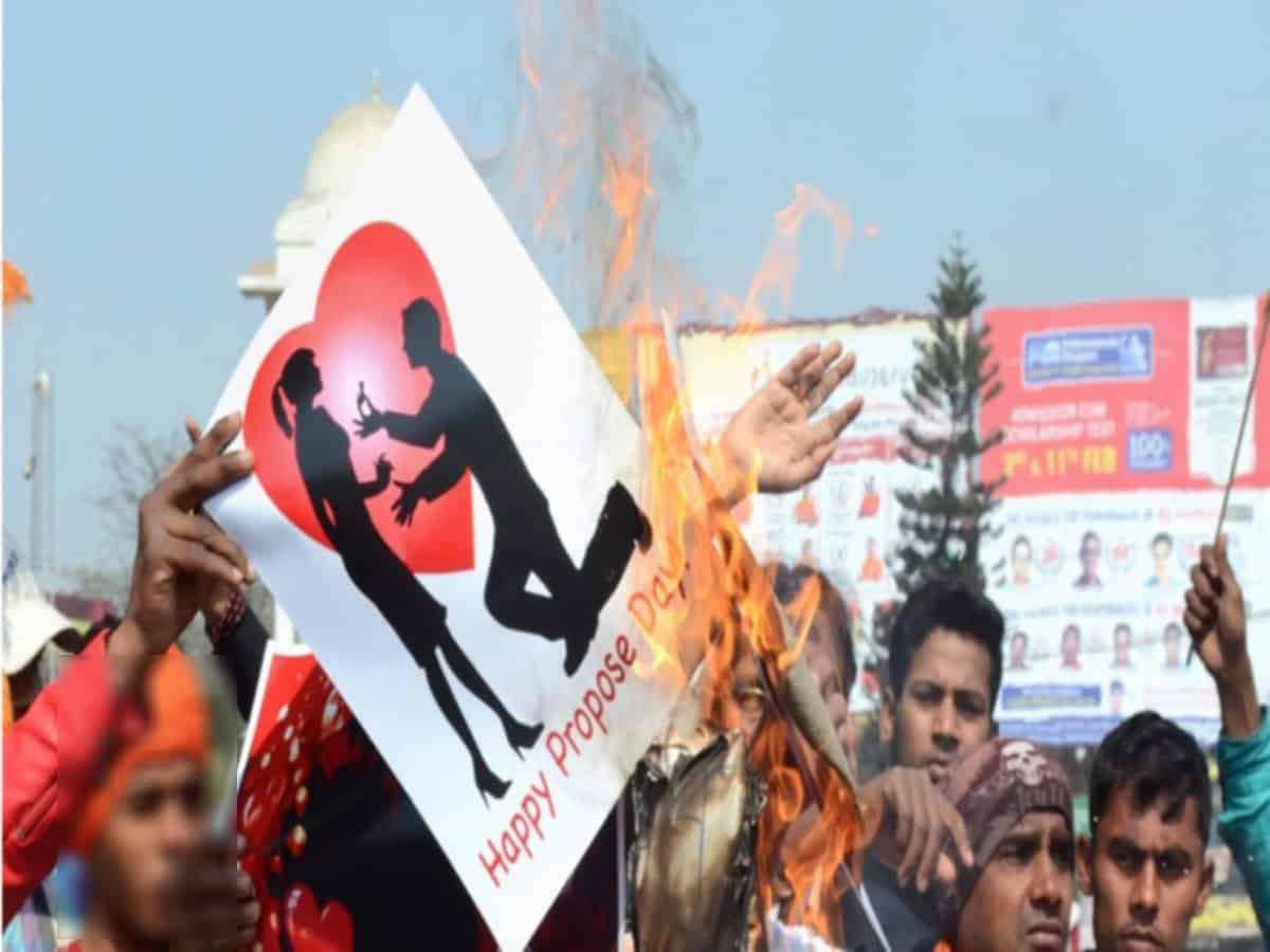 Bajrang Dal activists arrested for vandalism on Valentine's Day