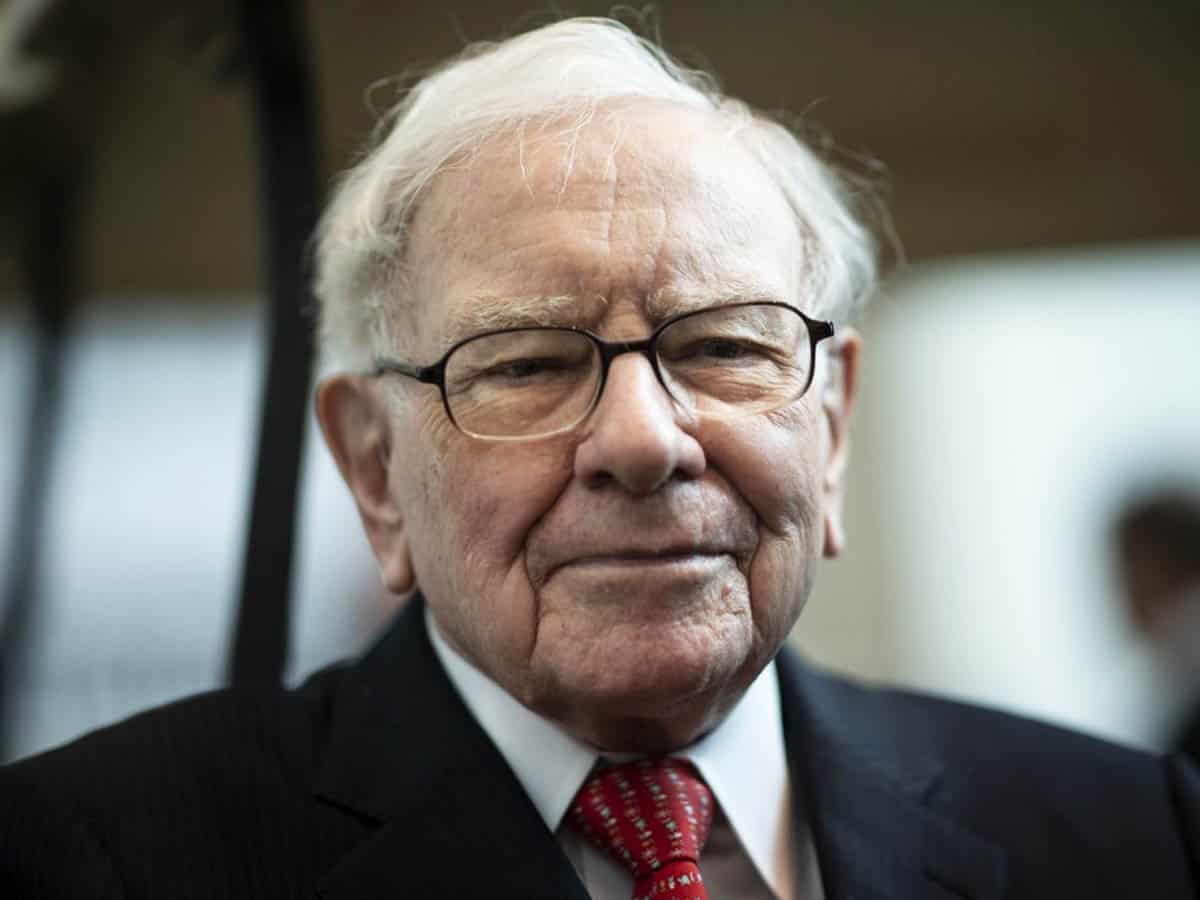 Warren Buffett resigns from Gates Foundation