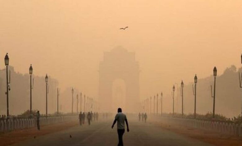 Delhi's air 'very poor' on morning after Diwali but relatively better than previous years