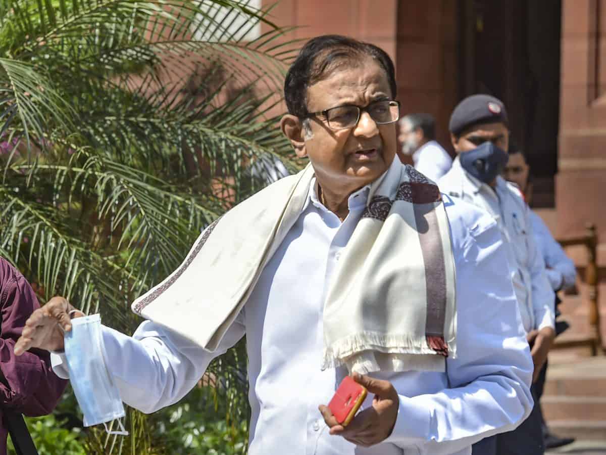 Chidambaram wears mask at Parliament