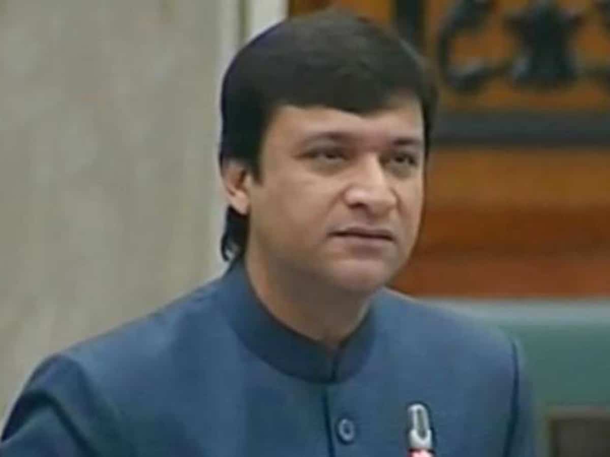 Hyderabad: High Court orders clubbing of FIRs against Akbaruddin Owaisi