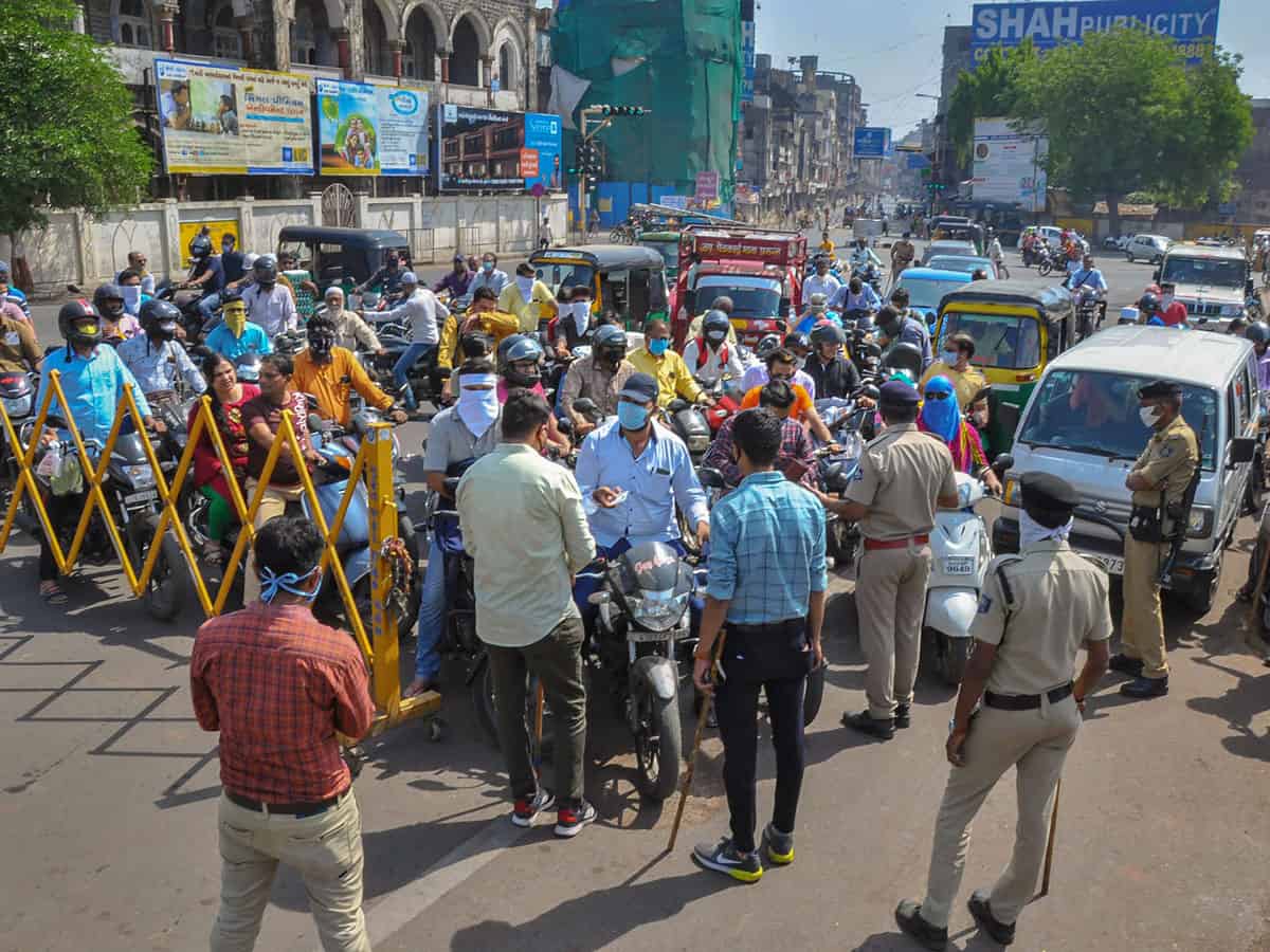 Gujarat lockdown: Over 400 detained for violations, says DGP