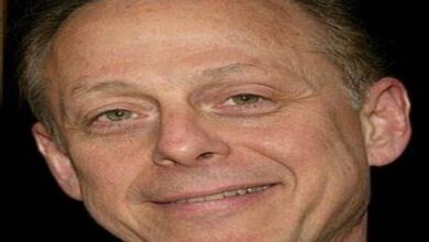 Mark Blum