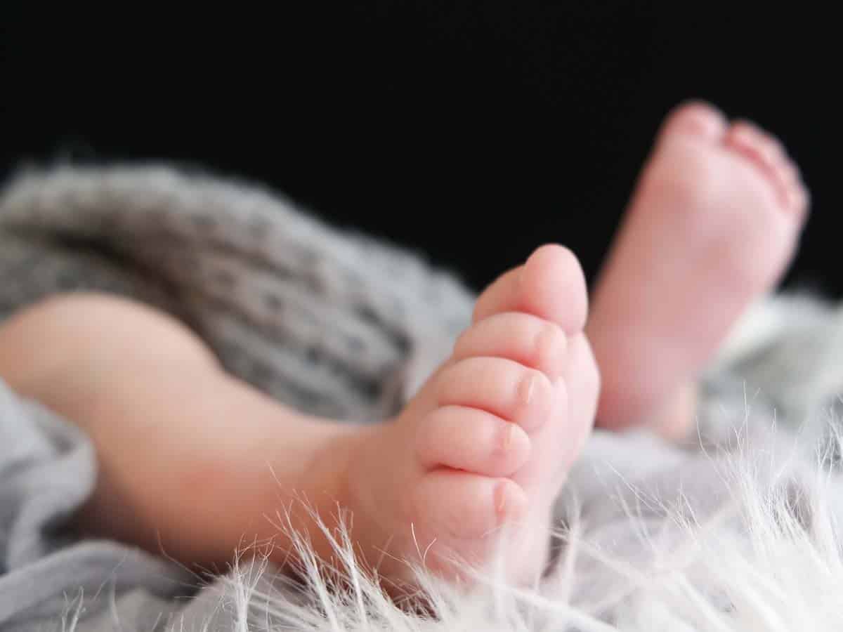Mother sells newborn baby in Jharkhand for Rs 4.5 lakh, 11 arrested