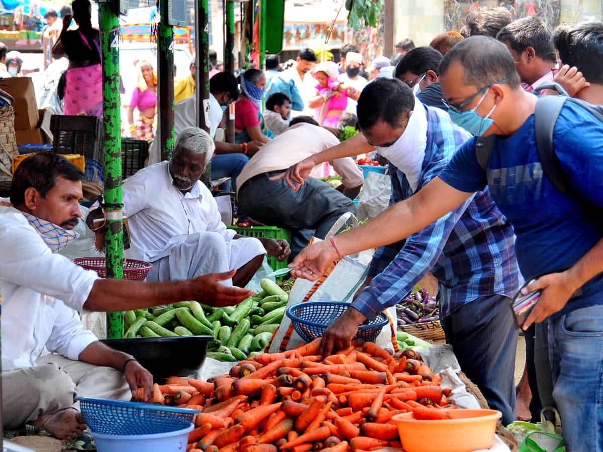 Bazaars bustle with shoppers; police ask calm