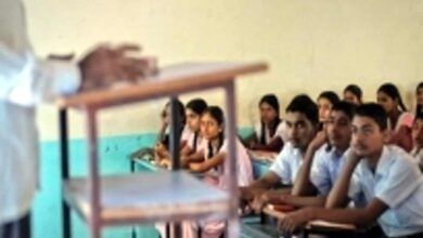 4 Telangana, AP teachers conferrer national award by Centre
