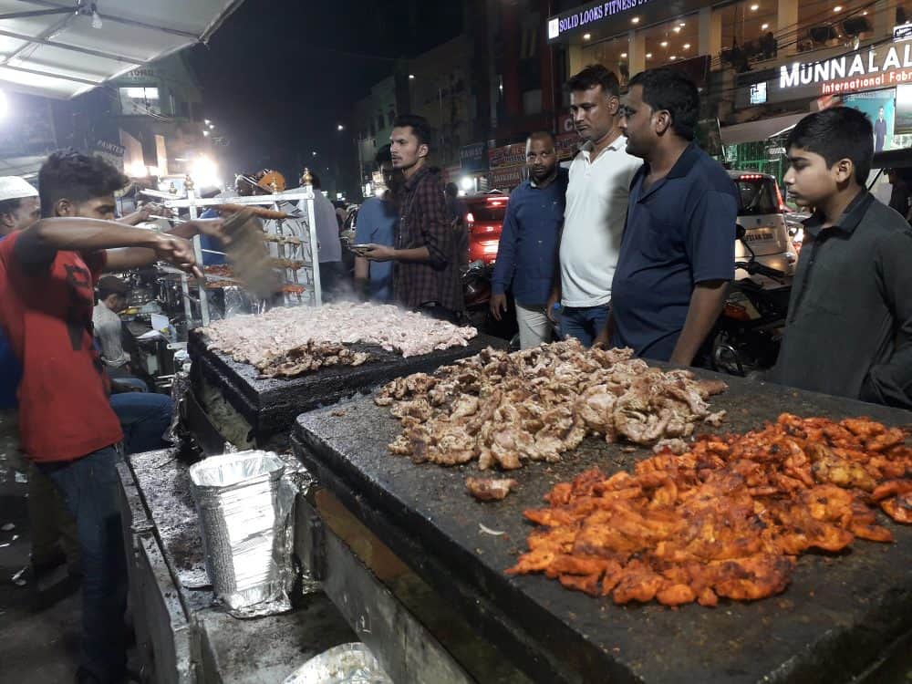 Likelihood of extended lockdown worries Ramadan season traders