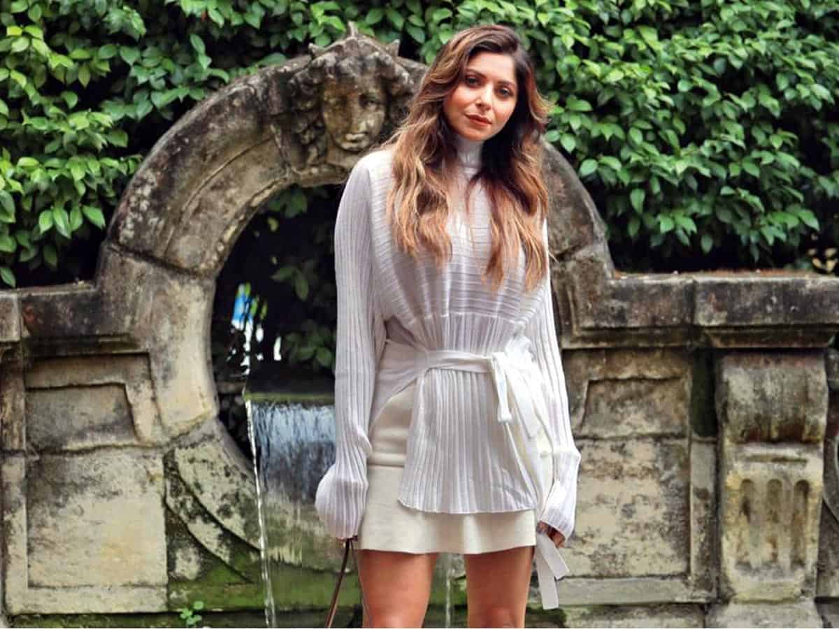 Kanika Kapoor to be questioned after April 20
