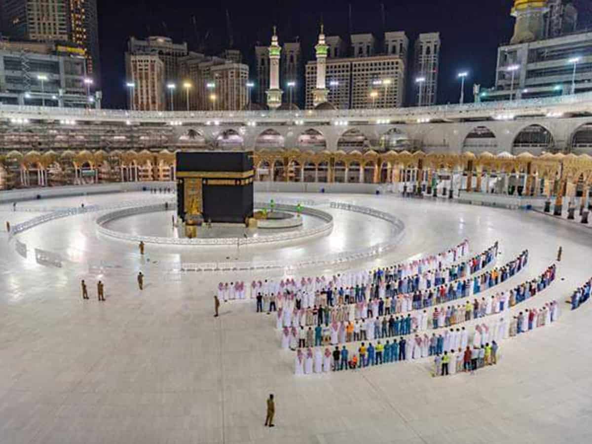 Makkah: COVID-19 attributes unpredictable site during Taraweeh