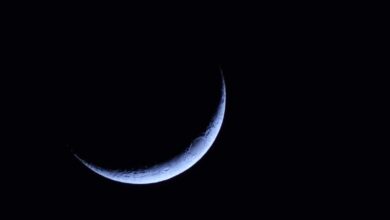 Saudi Arabia calls on Muslims to sight Shawwal moon on Thursday