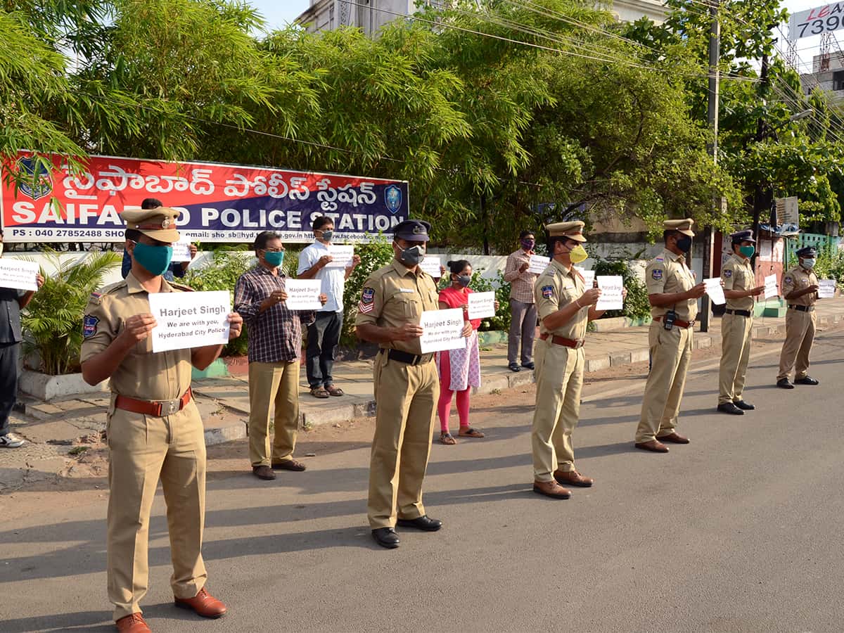 Hyderabad City Police shows solidarity to #MainBhiHarjeetSingh