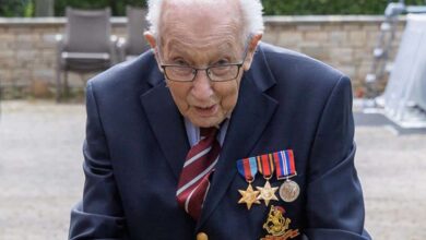 WWII veteran, 99, raises more than £12 mln for UK health workers