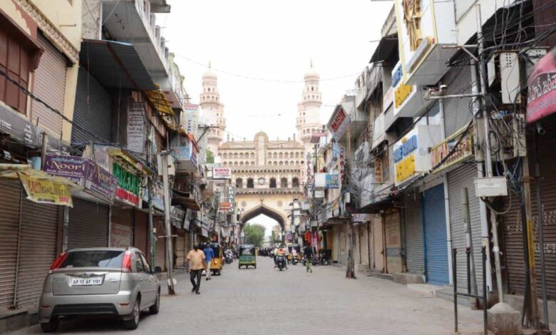Hyderabad: Most of shops at Charminar remain closed