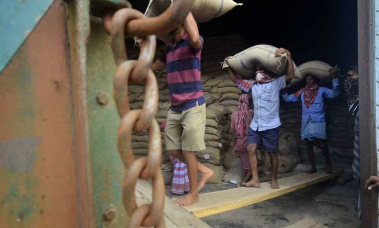 Photos: Labours Day in India