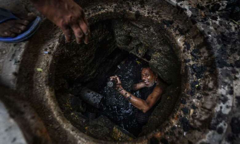 3 sanitation workers die while cleaning manhole in Hyderabad