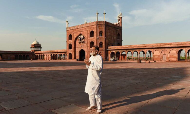 Gaza bombing: Jama Masjid’s Imam criticises Muslim world