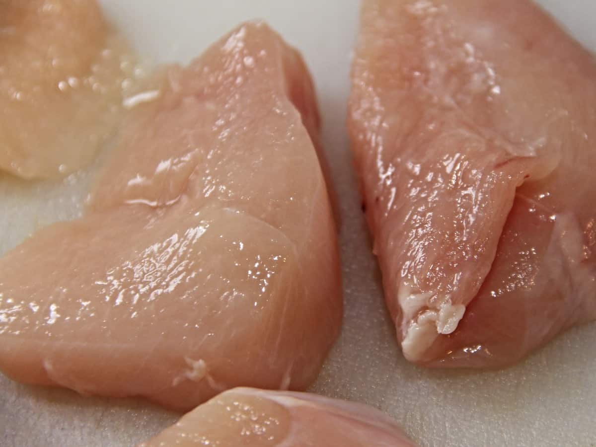 Hyderabad: Restaurant owners in a fix amid rising chicken prices
