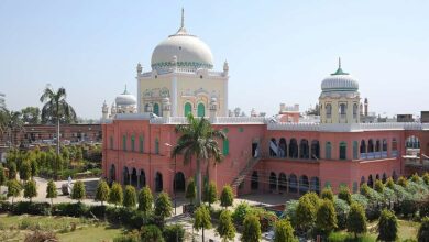 Darul Uloom Deoband bans students from learning English