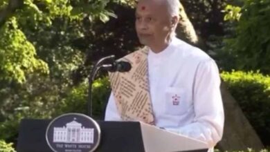 Priest chant Vedic verses at White House for wellbeing of people