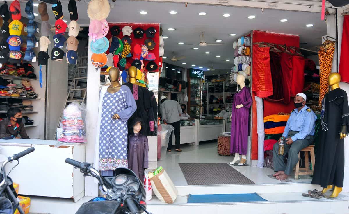  Hyderabad Shops Amid Lockdown