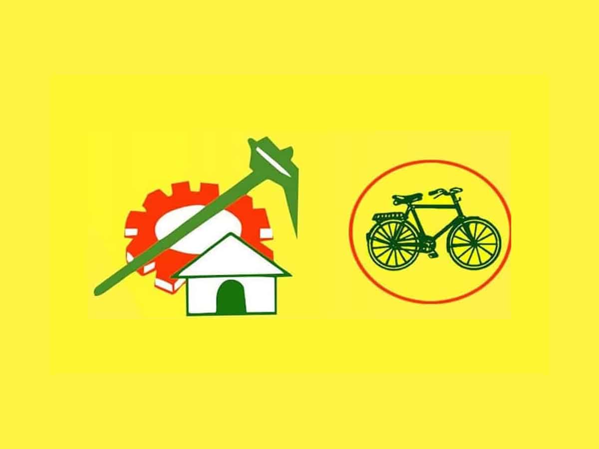 AP: TDP leader injured during police raid in Chittoor