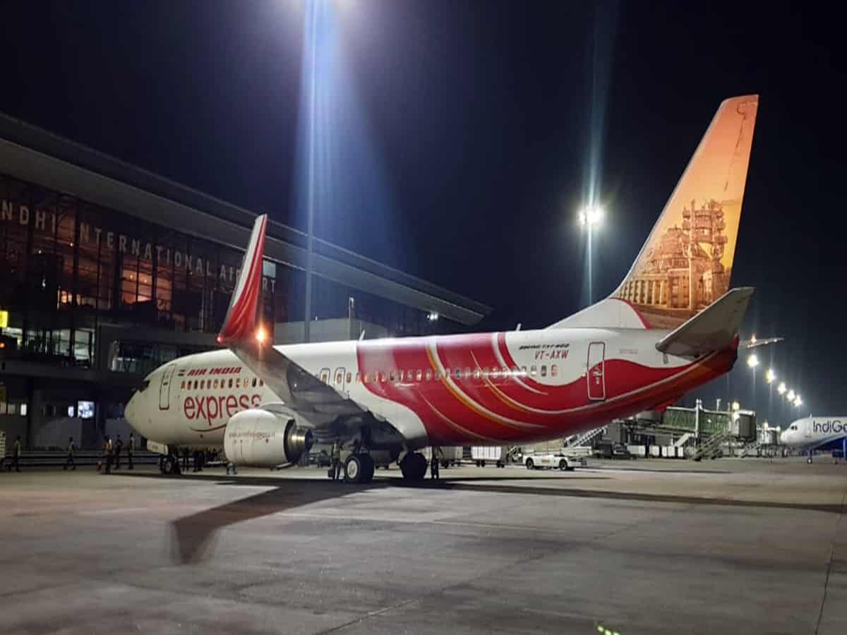 Stranded Indians return home; 175 Indians arrive from Bahrain