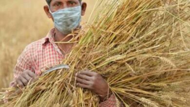 Uttam confronts Minister Jagadish Reddy over farmers issue