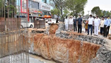 Mayor inspects SRDP works in Hyderabad