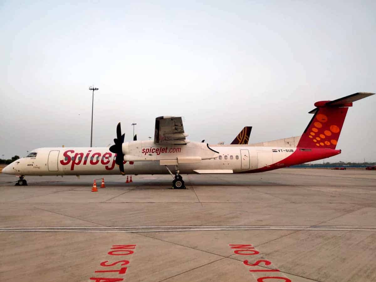 SpiceJet converts three Q400 passenger aircraft into freighters