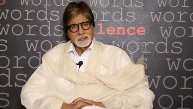 Big B sponsors 10 buses for UP migrants