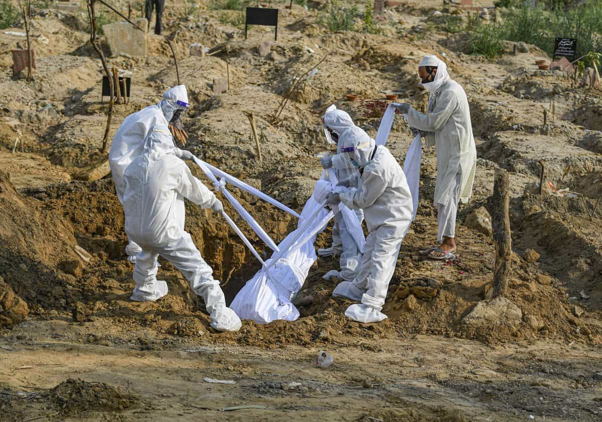 Telangana Wakf board gives free burial space
