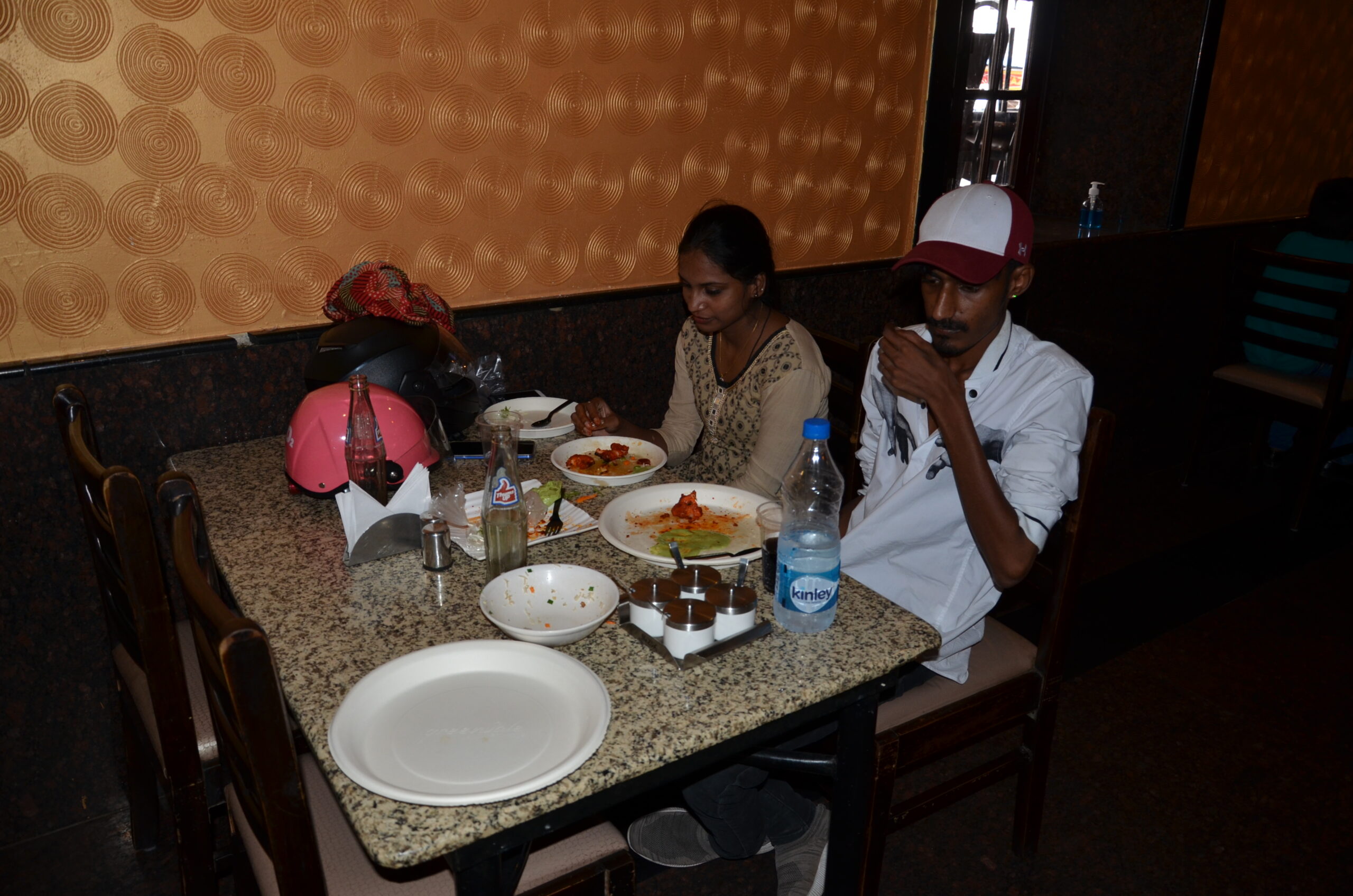 Severe labour crunch serves up pain at Hyderabadi Irani hotels