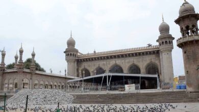 Makkah Masjid deserted on Friday amid coronavirus outbreak in Hyderabad. Photo: Mohammed Hussain