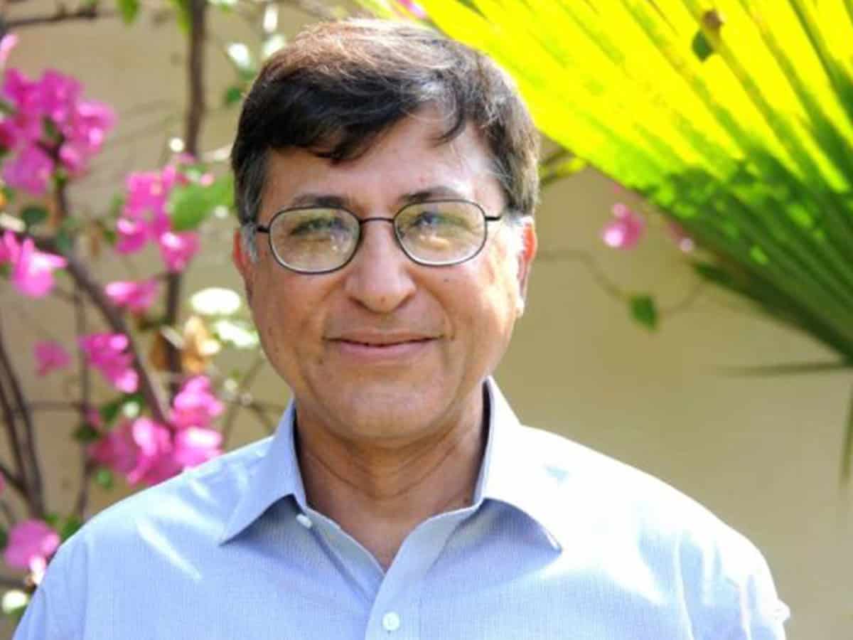Religion vs. Reason: Government to relieve Hoodbhoy from job