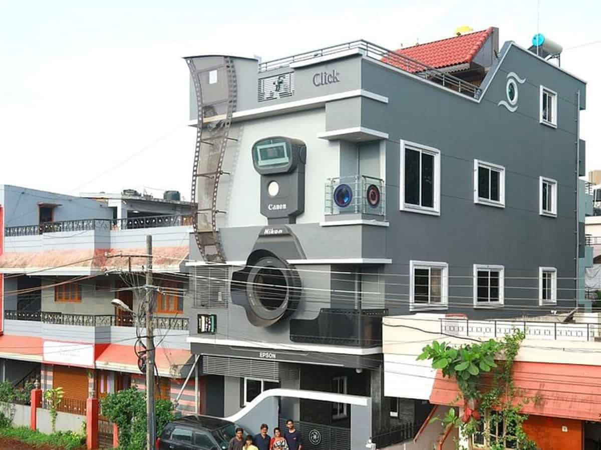Photographer builds his dream house, names it 'Click'